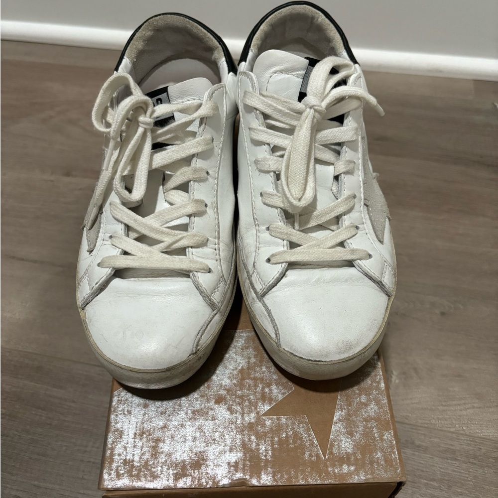 Women’s leather sneakers